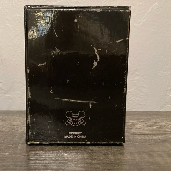 Vintage 2005 Tinkerbell Trading Pin - Picture 3 of 8